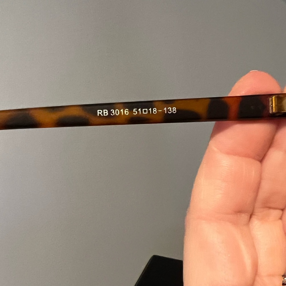 Ray-Ban Clubmaster Classic Polished Tortoise on Gold Sunglasses - Picture 11 of 16